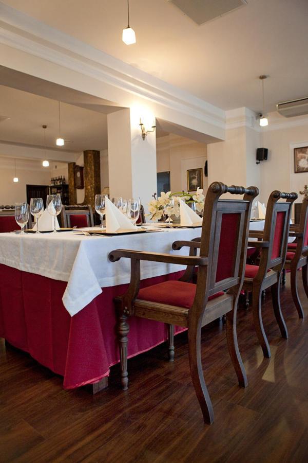 Wzgorze Toskanii Conferences & Restaurant Przeźmierowo Eksteriør bilde