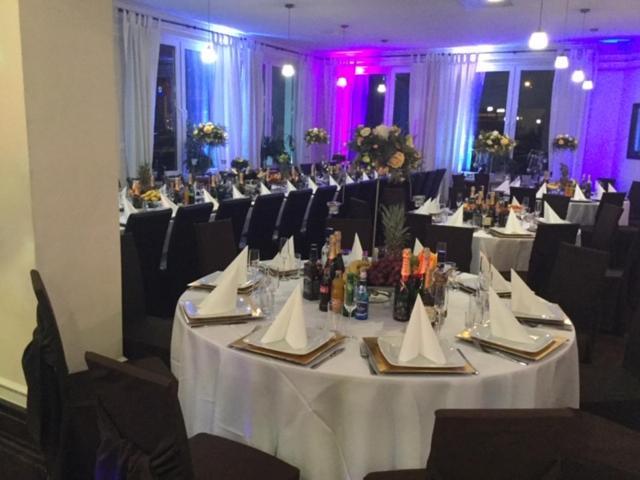 Wzgorze Toskanii Conferences & Restaurant Przeźmierowo Eksteriør bilde